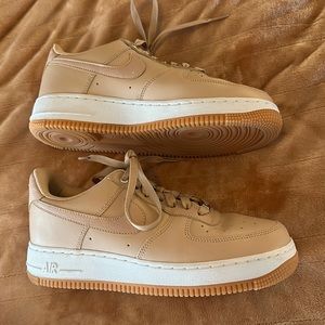 Nike Air Force 1. Color tan. Size US 8! Never worn.